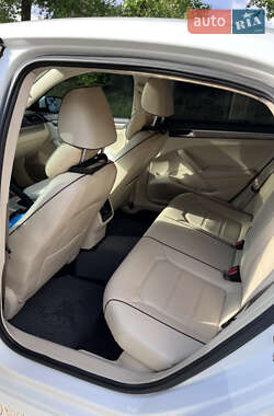 Седан Volkswagen Passat 2016 в 