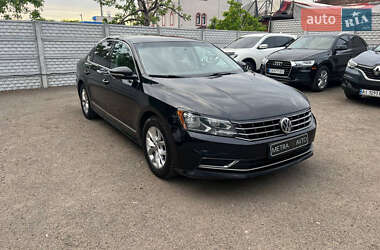 Седан Volkswagen Passat 2017 в Чернигове