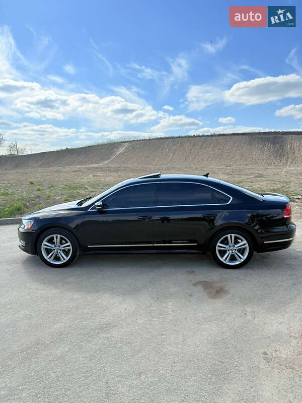 Седан Volkswagen Passat 2014 в Рівному