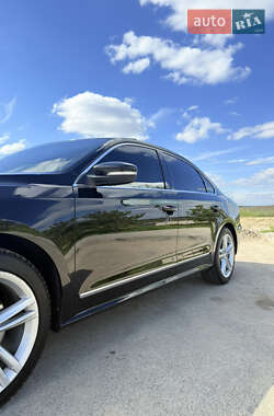 Седан Volkswagen Passat 2014 в 