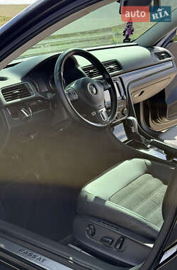 Седан Volkswagen Passat 2014 в 