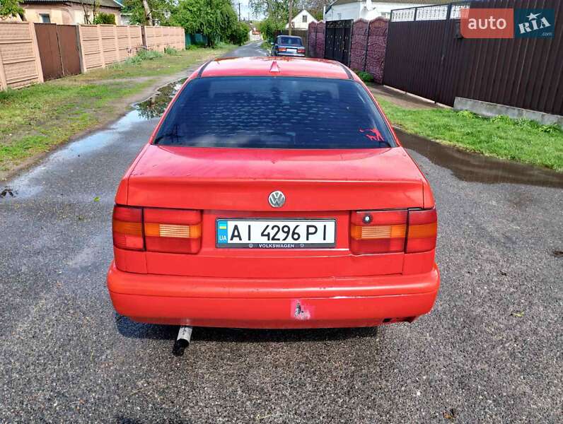 Седан Volkswagen Passat 1994 в Білій Церкві