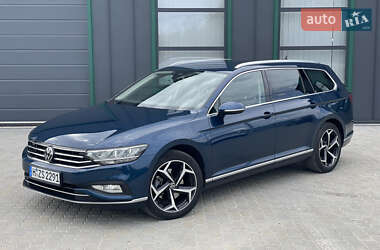 Універсал Volkswagen Passat 2021 в 