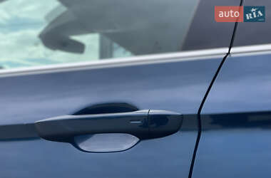 Універсал Volkswagen Passat 2021 в 
