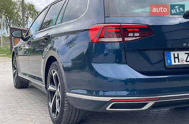 Універсал Volkswagen Passat 2021 в 
