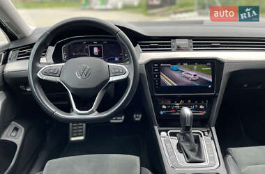 Універсал Volkswagen Passat 2021 в 
