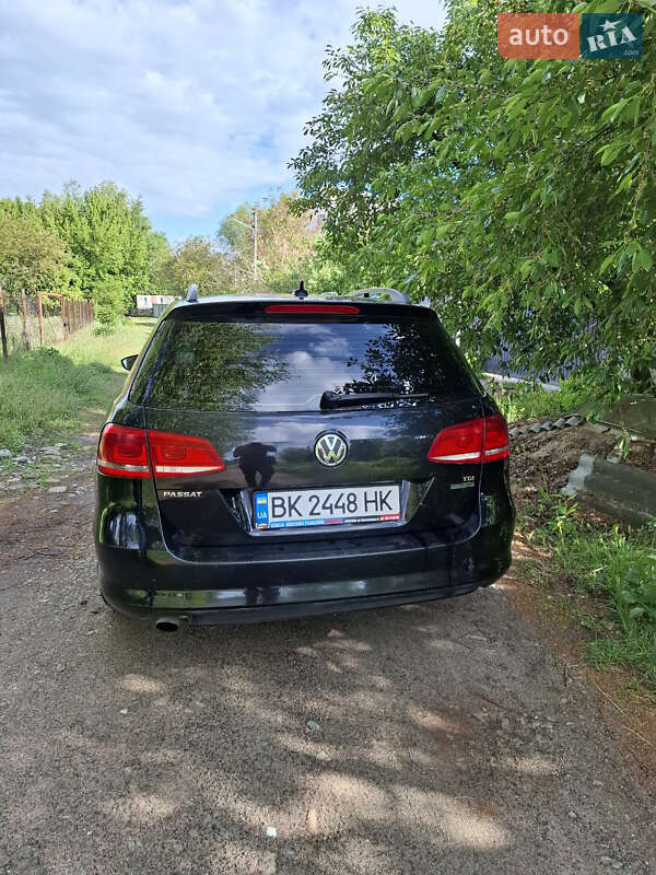 Універсал Volkswagen Passat 2011 в Березному