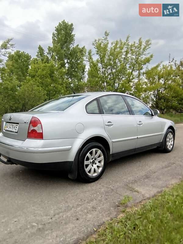 Седан Volkswagen Passat 2005 в Пирятине