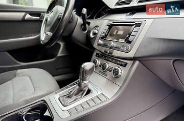 Універсал Volkswagen Passat 2014 в 