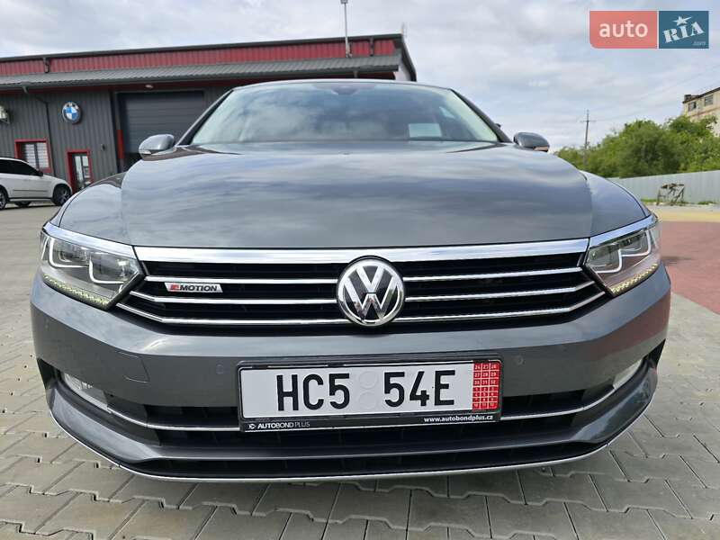 Седан Volkswagen Passat 2016 в Ковелі