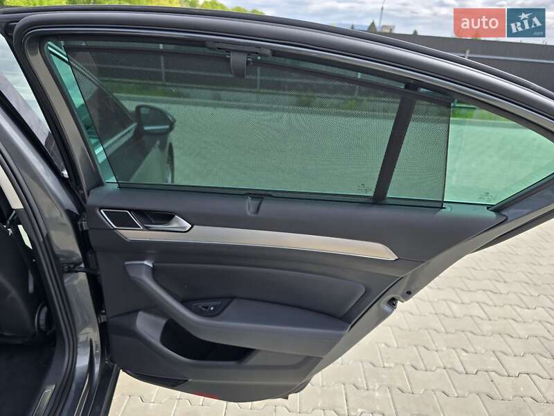 Седан Volkswagen Passat 2016 в Ковелі