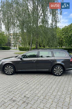 Универсал Volkswagen Passat 2012 в 