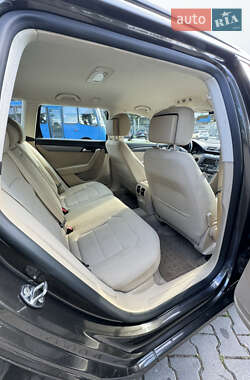 Универсал Volkswagen Passat 2012 в 