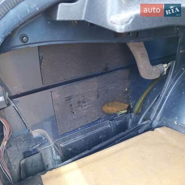 Хетчбек Volkswagen Passat 1987 в Чернівцях фото 9 Хетчбек Volkswagen Passat 1987 в Чернівцях