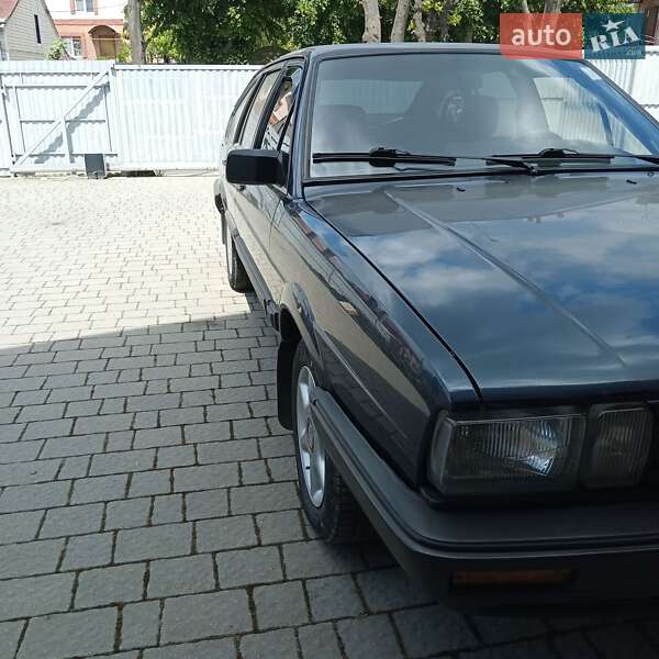 Хетчбек Volkswagen Passat 1987 в Чернівцях фото 37 Хетчбек Volkswagen Passat 1987 в Чернівцях