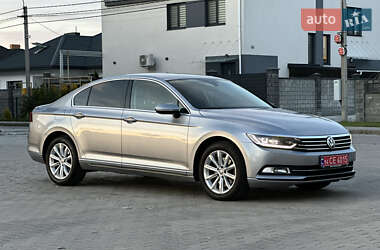 Седан Volkswagen Passat 2018 в 