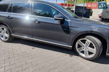 Універсал Volkswagen Passat 2015 в 