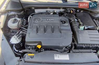 Універсал Volkswagen Passat 2015 в 