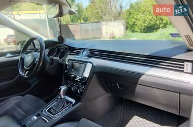 Універсал Volkswagen Passat 2015 в 