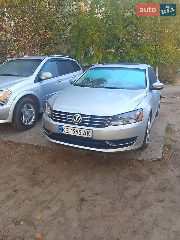 Седан Volkswagen Passat 2014 в Днепре