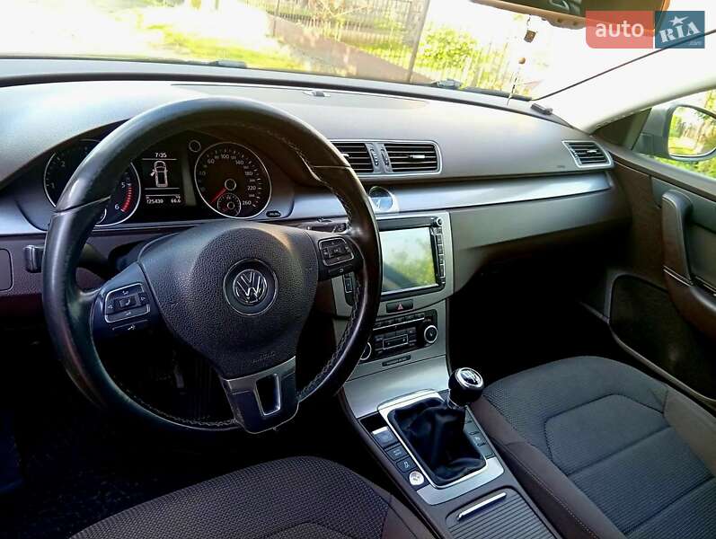 Універсал Volkswagen Passat 2011 в Львові