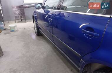 Седан Volkswagen Passat 2001 в 