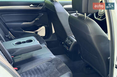 Универсал Volkswagen Passat 2015 в 