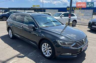 Універсал Volkswagen Passat 2015 в 
