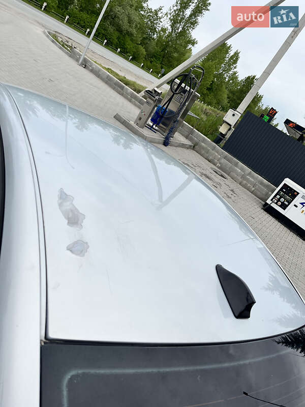 Седан Volkswagen Passat 1997 в Галичі
