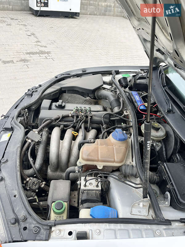 Седан Volkswagen Passat 1997 в Галичі