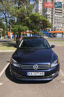 Седан Volkswagen Passat 2013 в Одесі