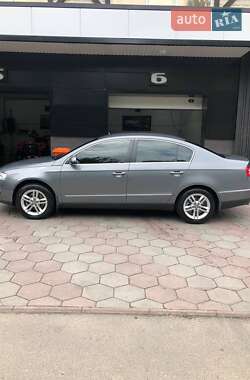 Седан Volkswagen Passat 2007 в 