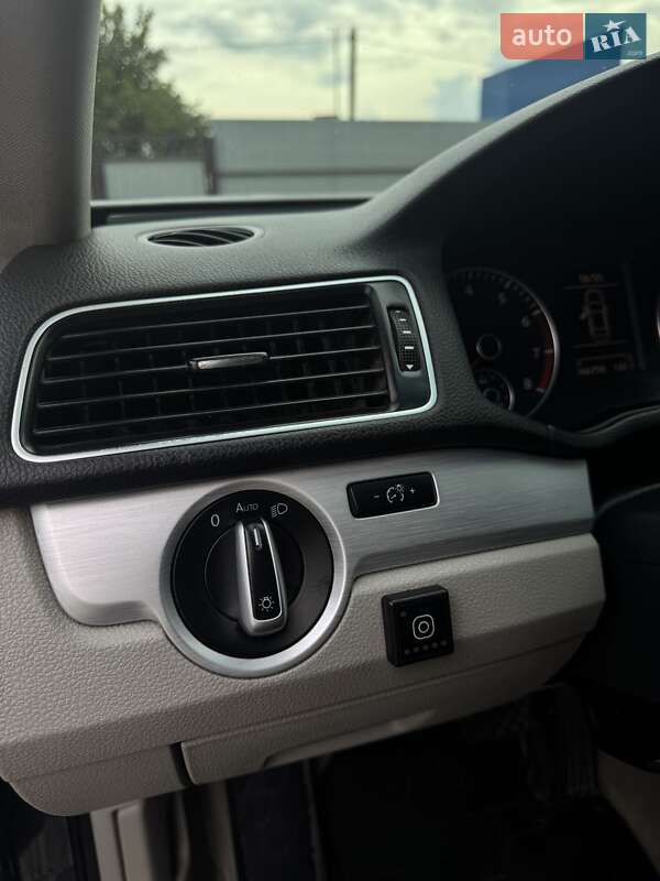 Седан Volkswagen Passat 2012 в Жашкове фото 16 Седан Volkswagen Passat 2012 в Жашкове