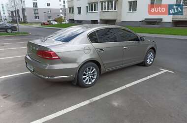 Седан Volkswagen Passat 2011 в Виннице