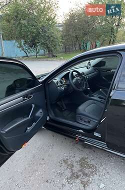 Седан Volkswagen Passat 2013 в 
