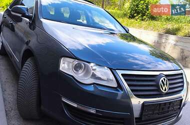 Універсал Volkswagen Passat 2008 в Харкові