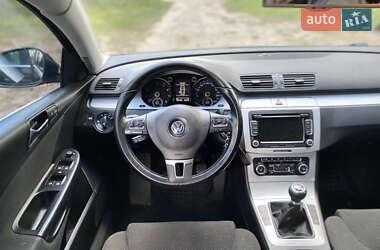 Седан Volkswagen Passat 2009 в 