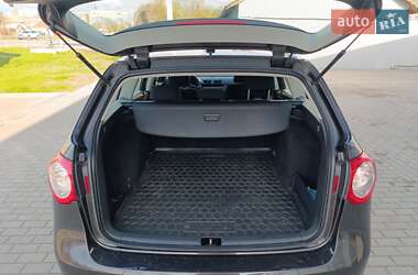 Універсал Volkswagen Passat 2006 в 