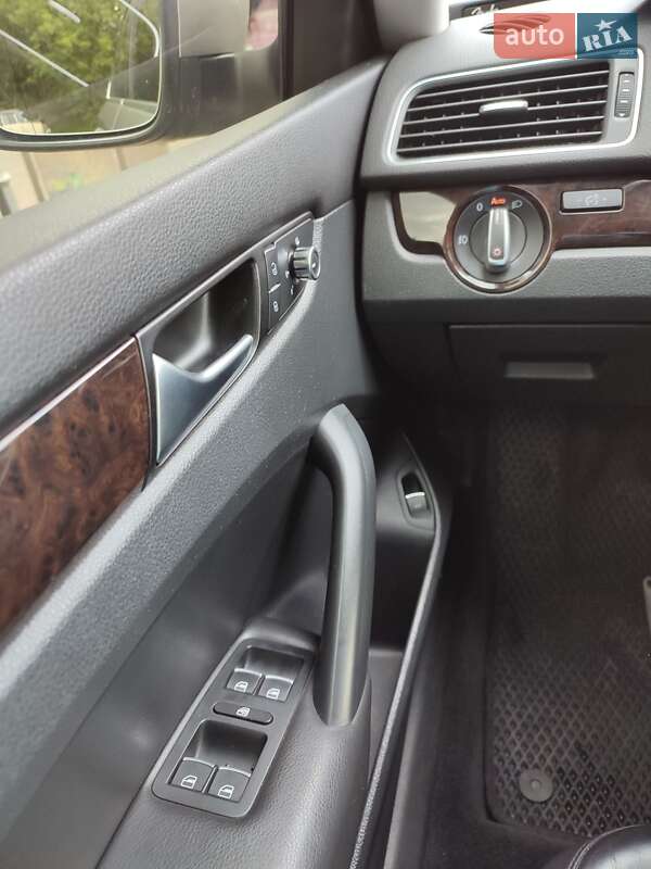 Седан Volkswagen Passat 2014 в Киеве