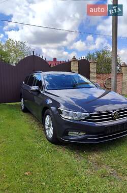 Универсал Volkswagen Passat 2021 в Дубно