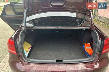 Седан Volkswagen Passat 2012 в 