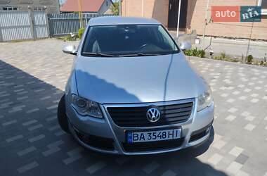 Седан Volkswagen Passat 2007 в Кропивницком