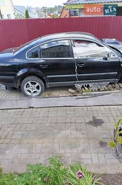 Седан Volkswagen Passat 2001 в 