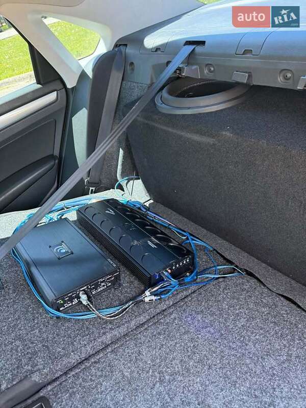 Седан Volkswagen Passat 2013 в Виннице