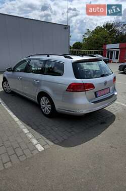 Универсал Volkswagen Passat 2012 в 