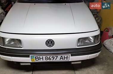 Універсал Volkswagen Passat 1990 в Березівці