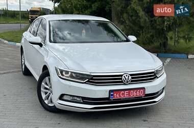 Седан Volkswagen Passat 2017 в 