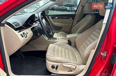 Универсал Volkswagen Passat 2011 в 
