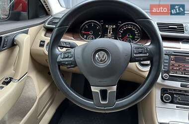 Универсал Volkswagen Passat 2011 в 