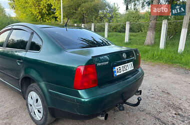 Седан Volkswagen Passat 1999 в 
